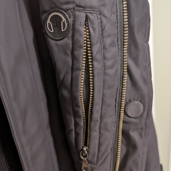 ARITZIA TNA Verbier Parka Black Long Coat Faux Fur Hood Women's (S) Winter - Picture 11 of 12